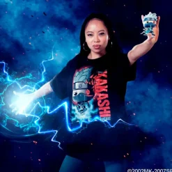 Funko Pop! & Tee Naruto Shippuden Pack Figura Kakashi Edición Especial Brilla en la Oscuridad con Camiseta Talla S