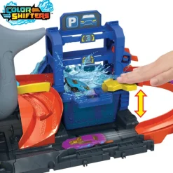 Hot Wheels City Túnel de Lavado del Supertiburón Pista con Coche Reveal
