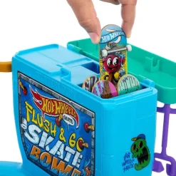Hot Wheels Flush & Go Skate Bowl Set de Juego con Forma de Inodoro