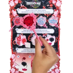 Monster High Skulltimate Secrets Jardín Misterioso Draculaura Conjunto de Muñeca y Accesorios