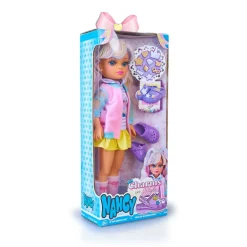Nancy Charms in Style Muñeca con Accesorios