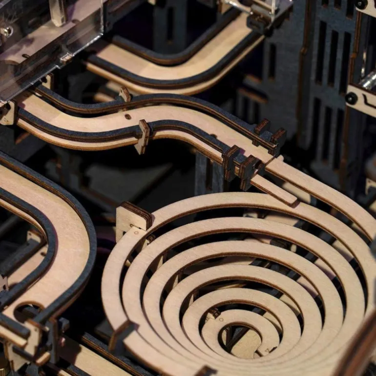 Robotime Marble Night City Maqueta de Madera