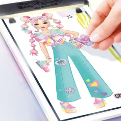 Style 4 Ever Fashion Designer Light-Up Pad